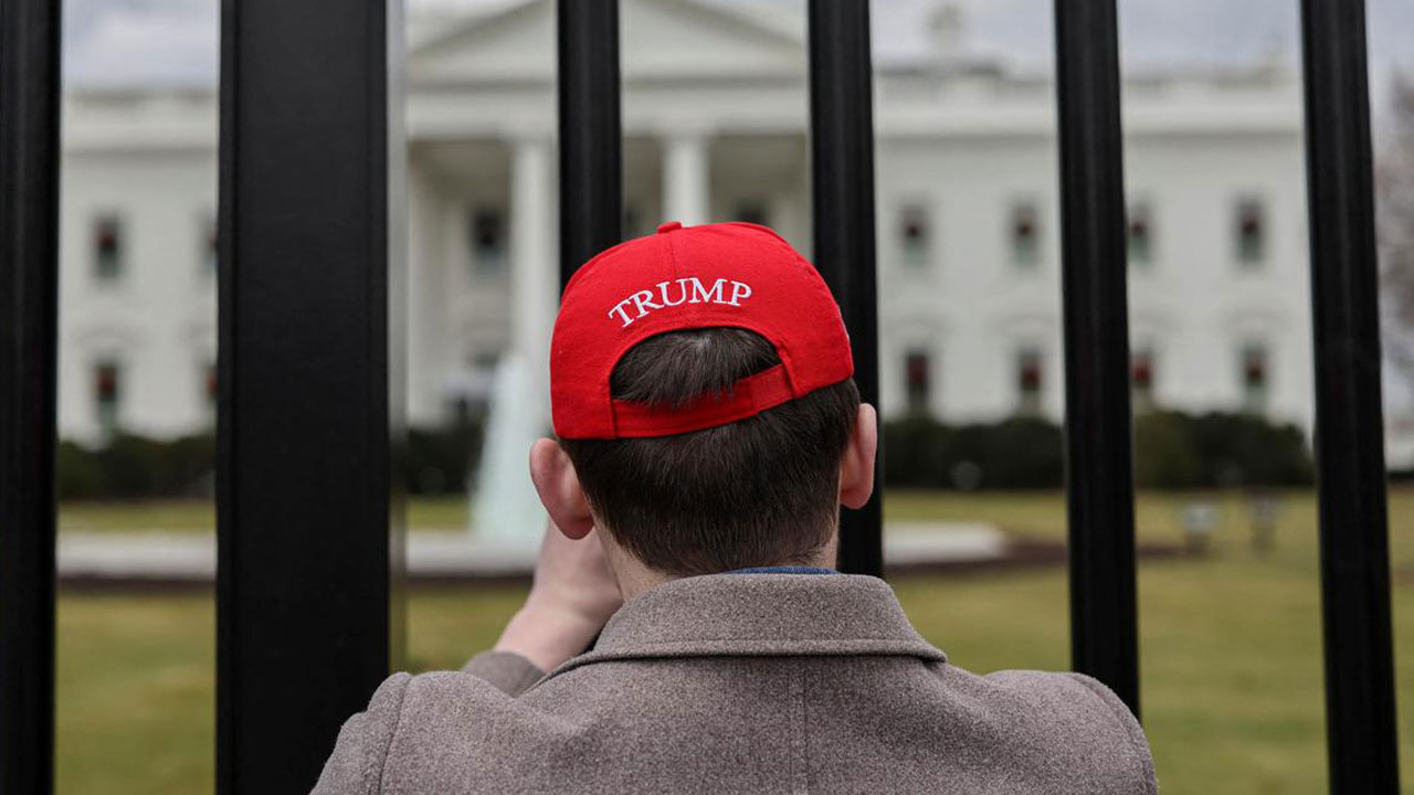 ট্রাম্প প্রশাসনের এআই প্রকল্পে আবেদনকারীর সংখ্যা ২৫ হাজার ছাড়িয়েছে