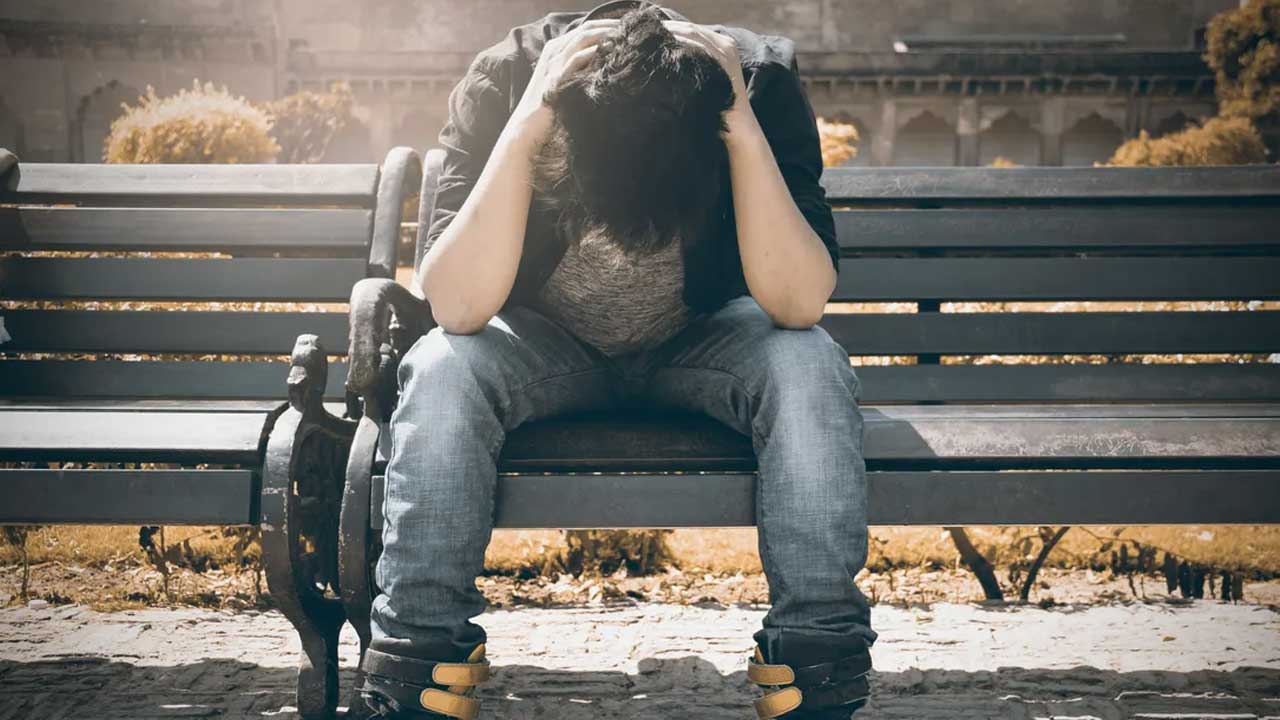 হতাশামুক্তি ও নতুন দিশা খুঁজুন