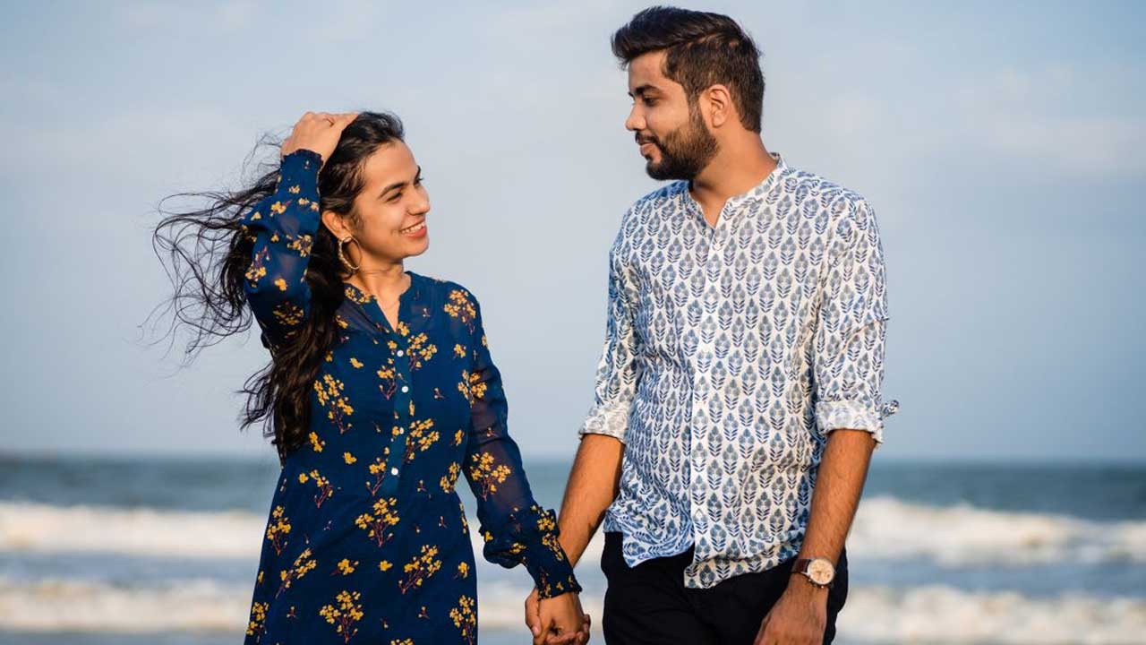 সেরা ভালোবাসার স্ট্যাটাস : হৃদয় ছুঁয়ে যাবে!